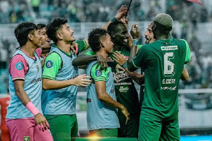 Nhận định, soi kèo Semen Padang vs Persebaya Surabaya, 15h30 ngày 15/12: Giữ vững ngôi đầu