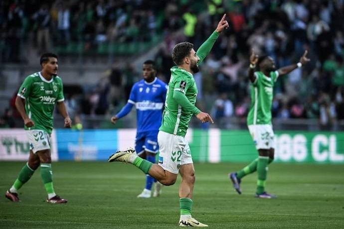 Siêu máy tính dự đoán Auxerre vs Saint-Etienne, 2h45 ngày 25/1