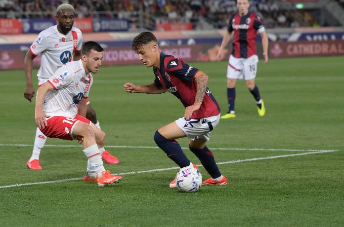 Soi kèo góc Bologna vs Monza, 21h00 ngày 18/1